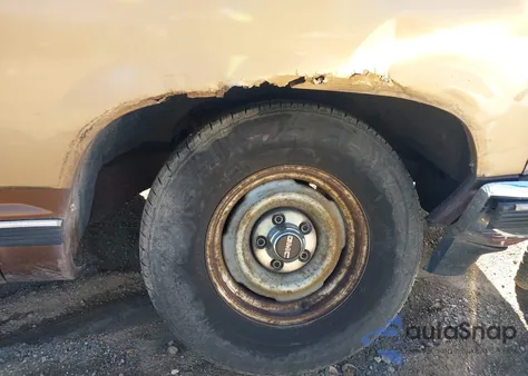 1989 GMC Sierra C1500 z USA, uszkodzony, nr VIN 1GTDC14K5KZ529078